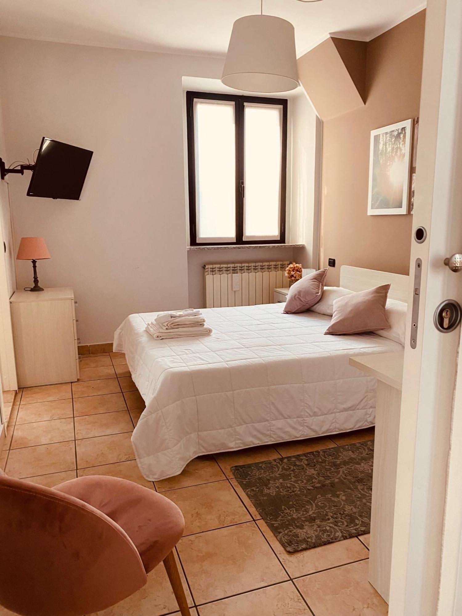 Corte 22 B&B E Appartamenti Borgomanero Exteriör bild