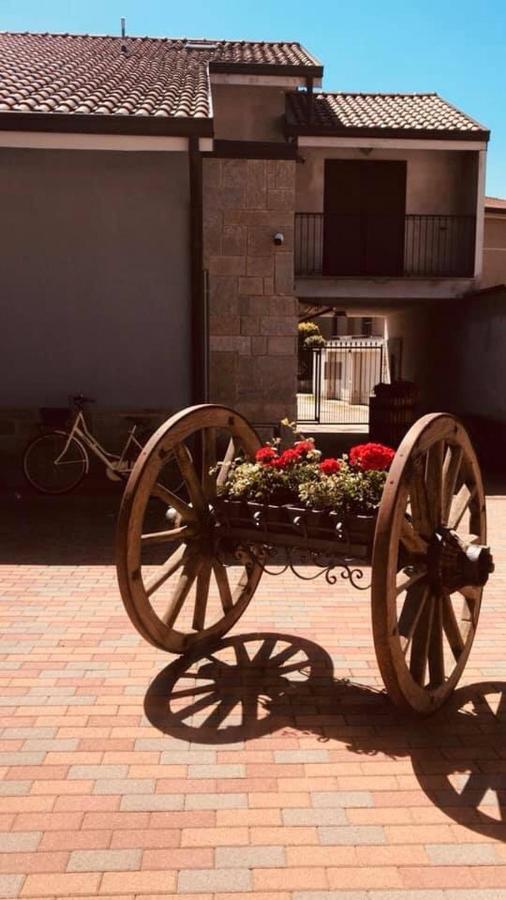 Corte 22 B&B E Appartamenti Borgomanero Exteriör bild